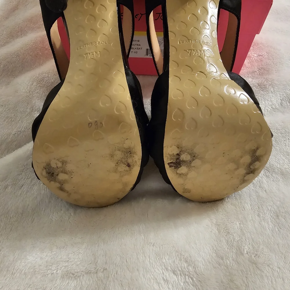 Betsey Johnson Astra black slingback satin shoes size 7.5 - Picture 5 of 8